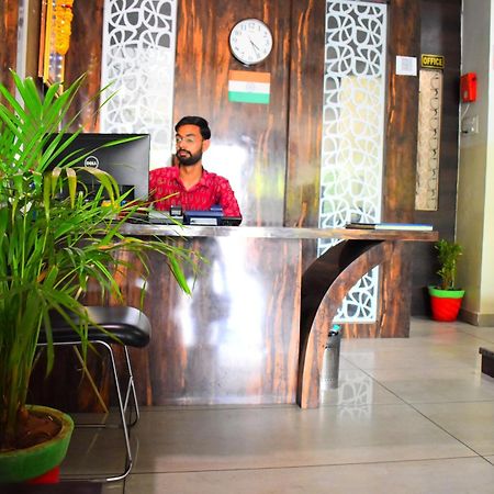 Hotel Vandana Palace Kota  Ngoại thất bức ảnh