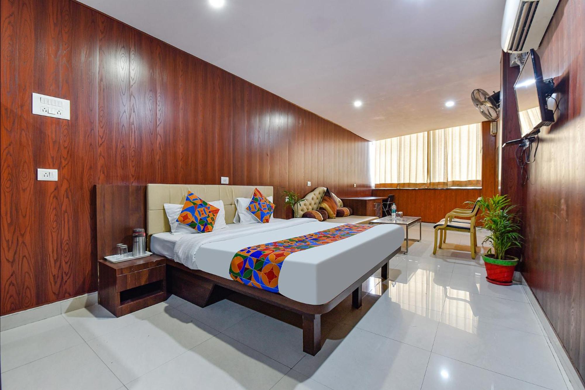 Hotel Vandana Palace Kota  Ngoại thất bức ảnh
