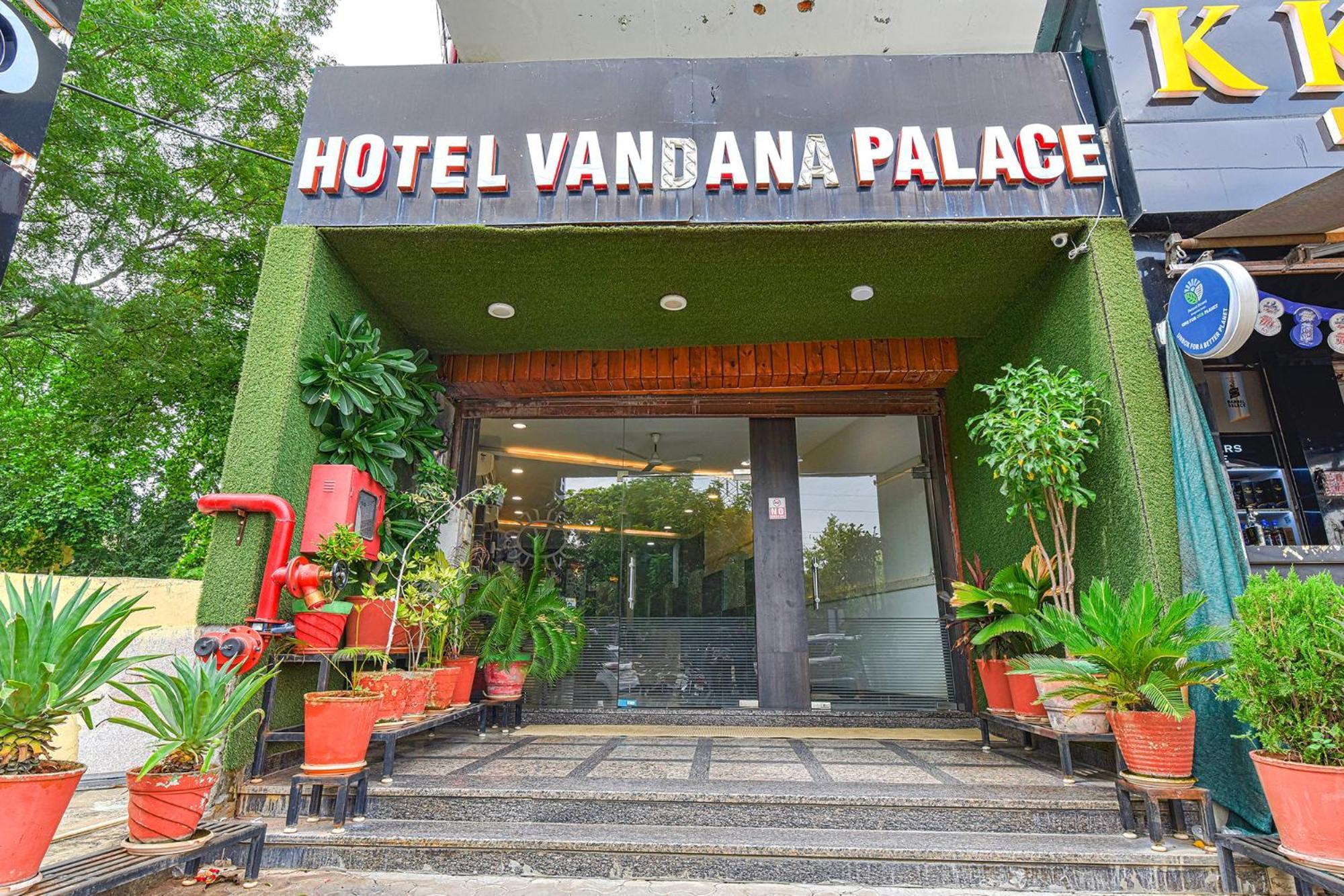 Hotel Vandana Palace Kota  Ngoại thất bức ảnh